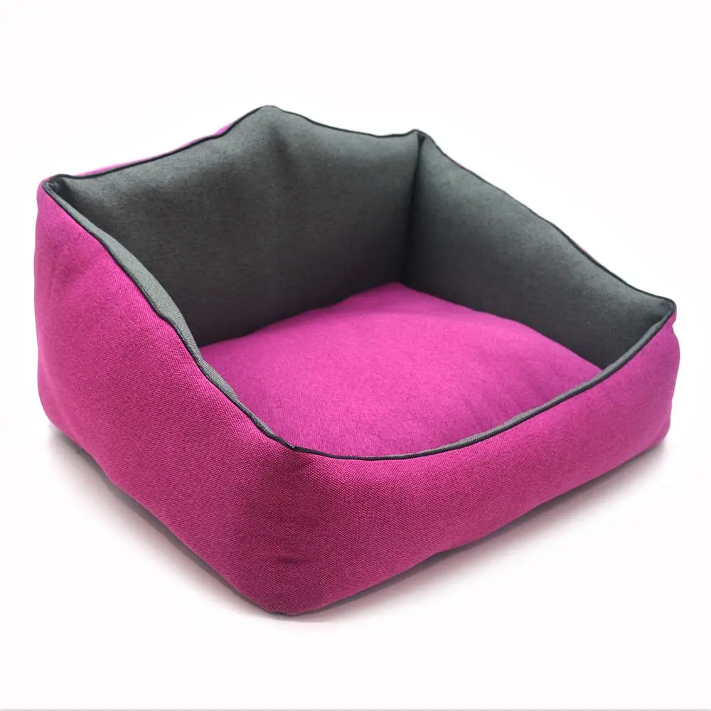 Лежака прямоугольная для собак и кошек Zoo-hunt Магнус розовый №3 430х540х320 мм - фото 1