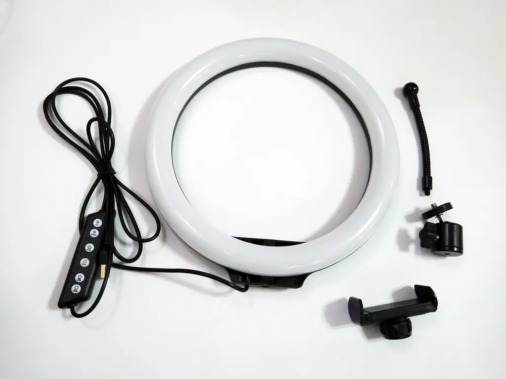 Кільцева світлодіодна LED лампа RIAS MJ26 RGB з тримачем USB дротове управління 26 см - фото 4