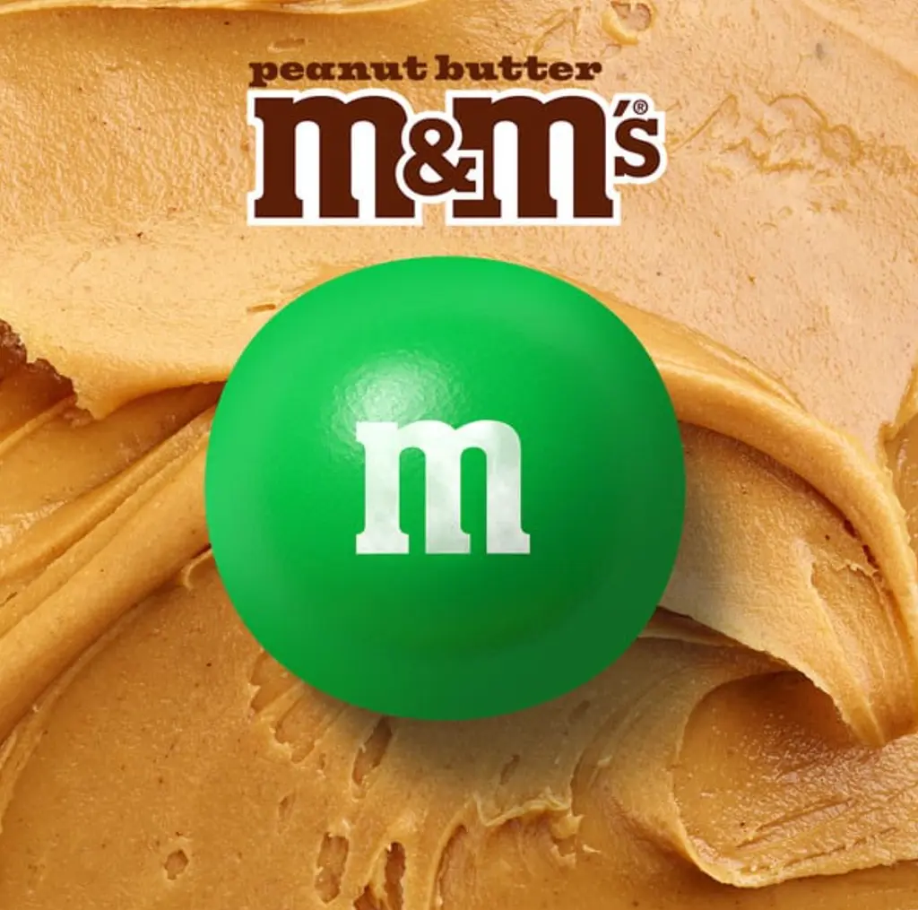 Драже M&M's Peanut Butter Milk Chocolate Candy 127г - фото 2