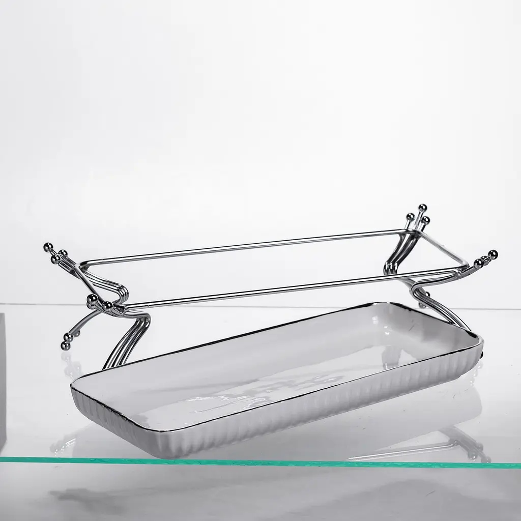Фарфоровое сервировочное блюдо на металлической подставке 29.5×12×9 (см) блюдо для подачи закусок Белый с серебром Yiwu LB-1565S - фото 5