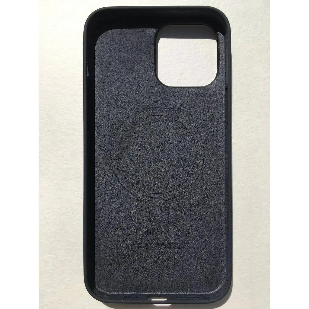 Оригінальний силіконовий чохол Apple Silicone Case MagSafe для iPhone 13 Pro Max (6.7") Midnight (MM2U3ZE/A) - фото 7