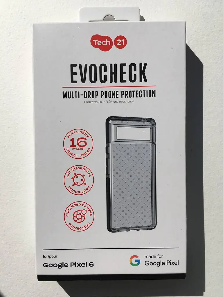 Оригінальний протиударний чохол Tech21 Evo Check для Google Pixel 6 Smokey Black (T21-9116) - фото 7