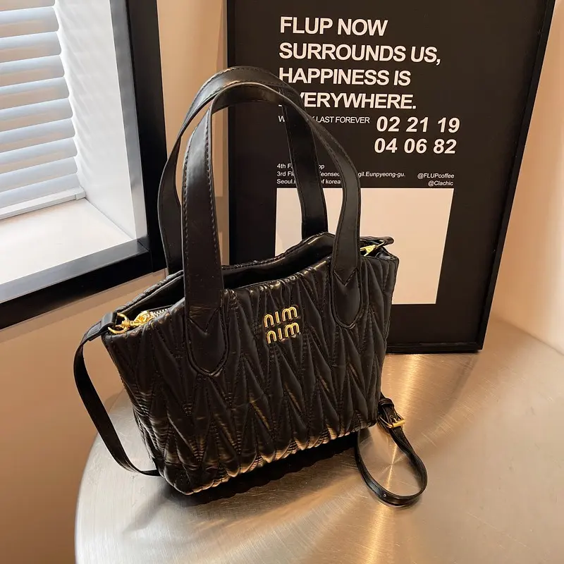 Сумка жіноча через плече Italian Bags Багіра 27х19х11 Чорний (id_1217) - фото 2