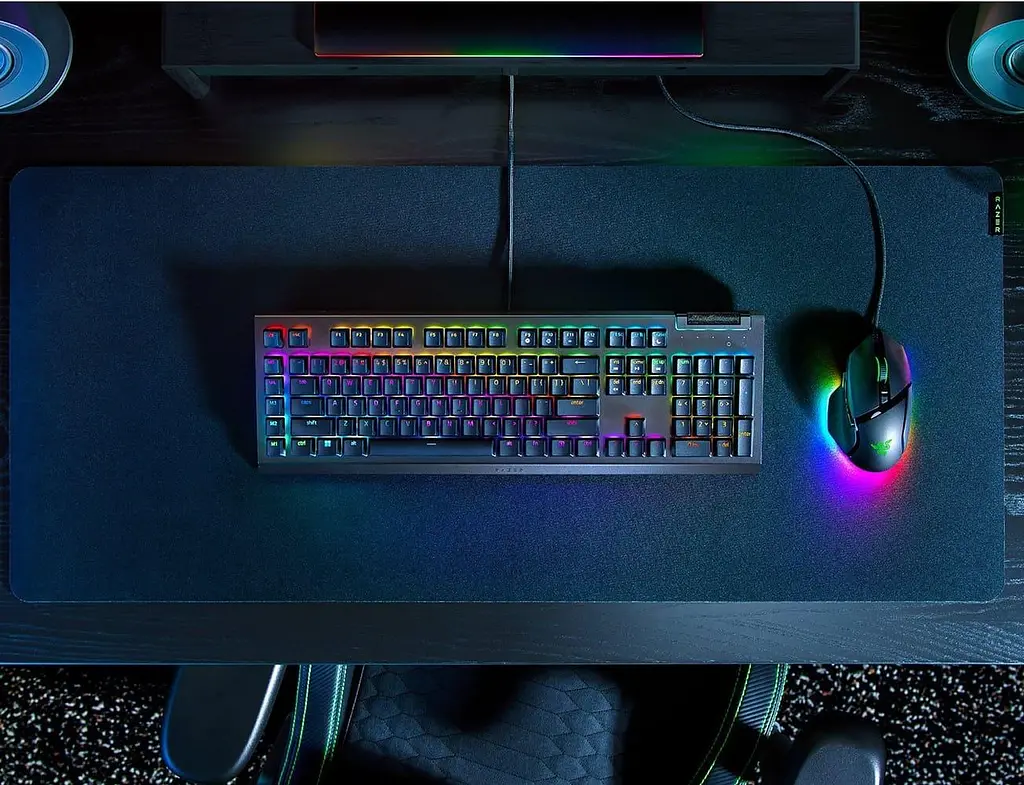 Клавиатура Razer BlackWidow V4 X Green Switch USB Black (RZ03-04700800-R3R1) - фото 6