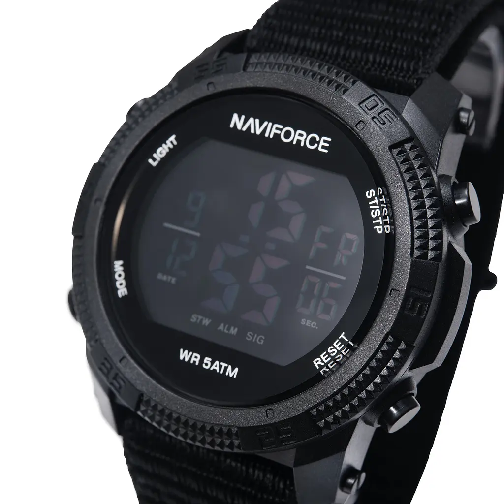 Наручний годинник чоловічий NaviForce Europe Armor Black 2 ремінці Чорний (3595) - фото 2