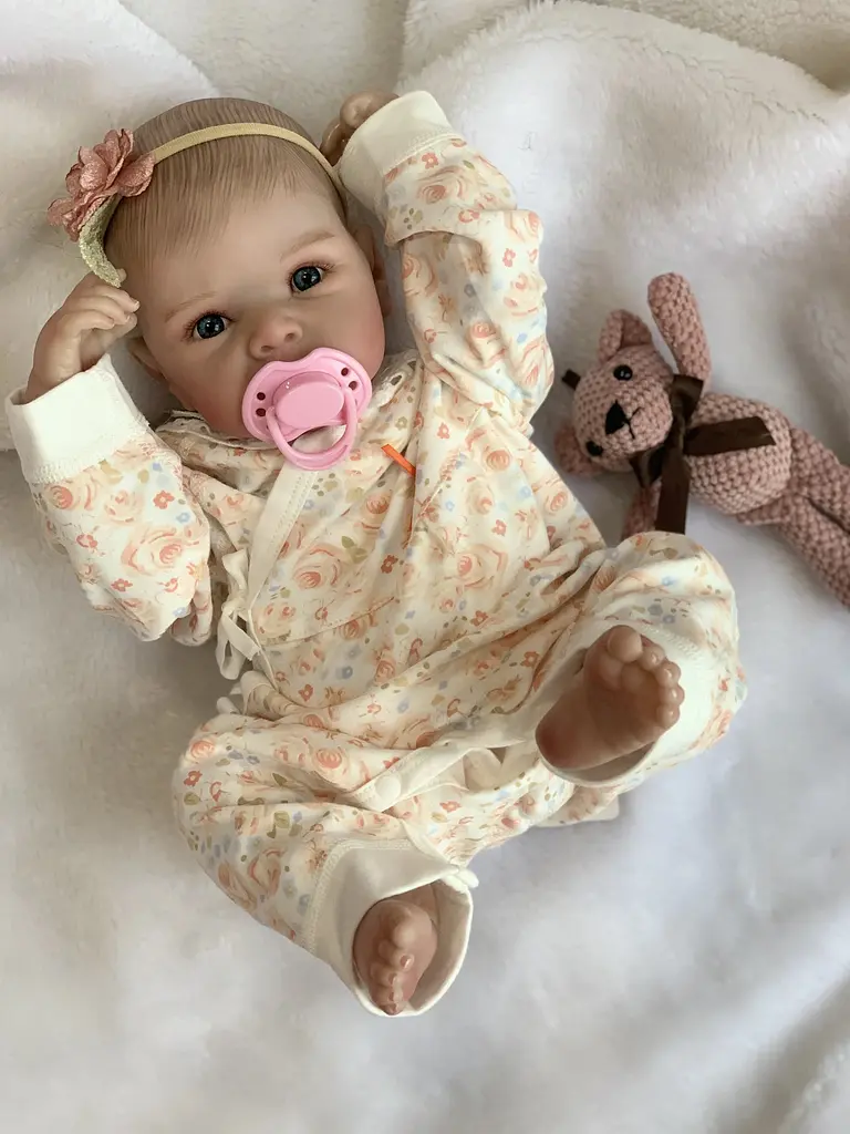 Силіконова колекційна лялька реборн новонароджена дівчинка пупс салі Reborn Dolls det0018810 - фото 3
