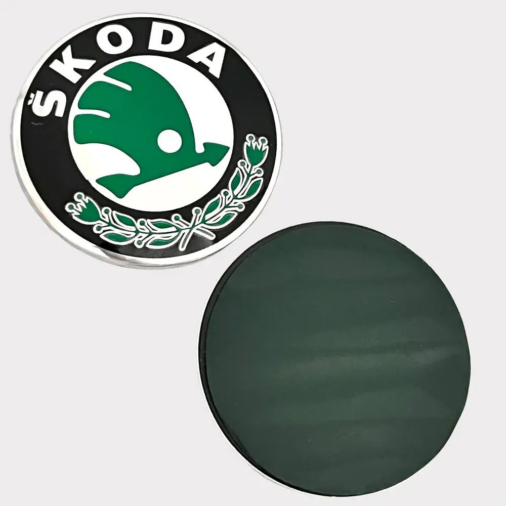 Емблема Skoda рівна скотчі D88 мм - фото 2