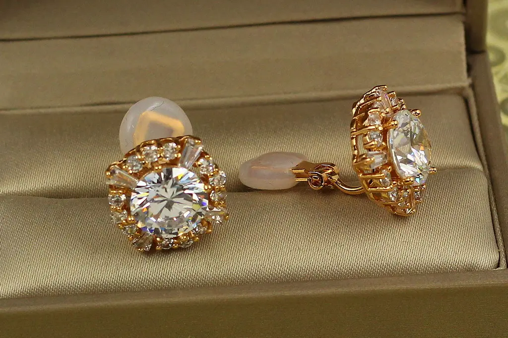 Серьги клипсы Xuping Jewelry панна 1.7 см золотистые - фото 3