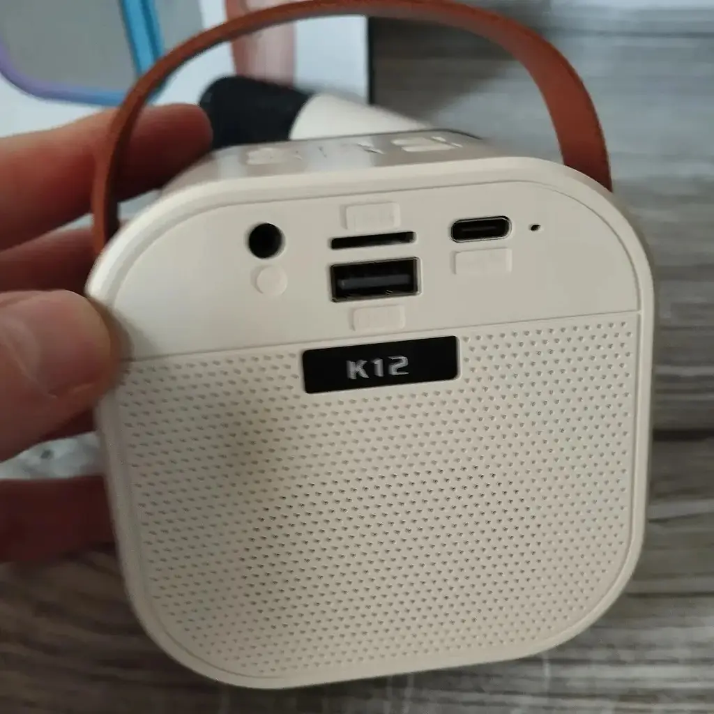 Дитяча Bluetooth колонка з мікрофоном 5Вт RGB підсвічування Міні караоке 2000mAh K12 Бежевий - фото 4