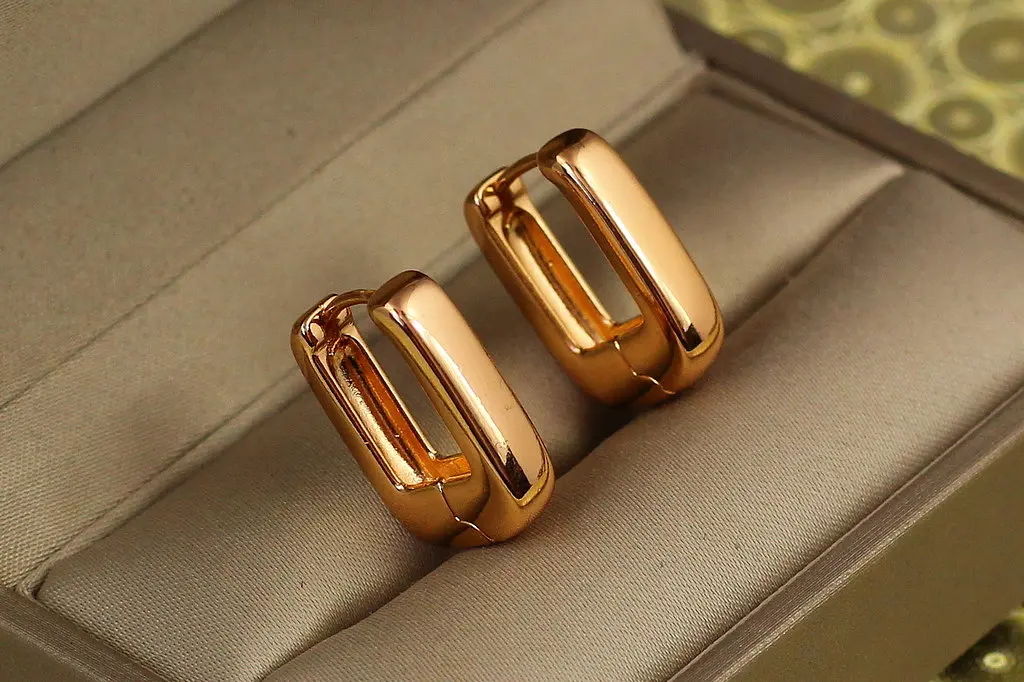 Сережки Xuping Jewelry товстий овал 1,8 см золотисті - фото 2