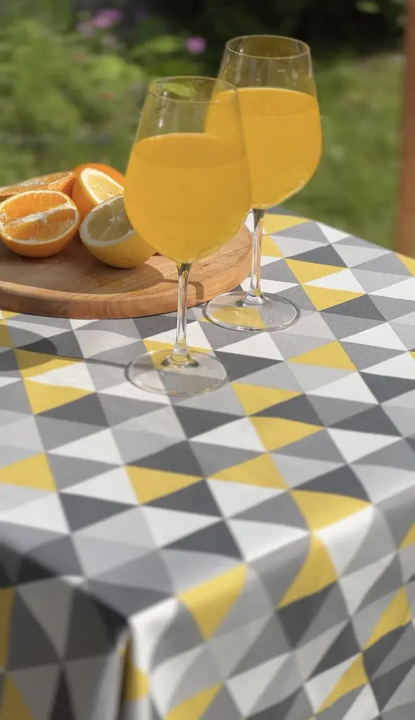 Водоотталкивающая Скатерть Треугольный принт 280х140 см (+ 6 салфеток 30х40) - фото 2