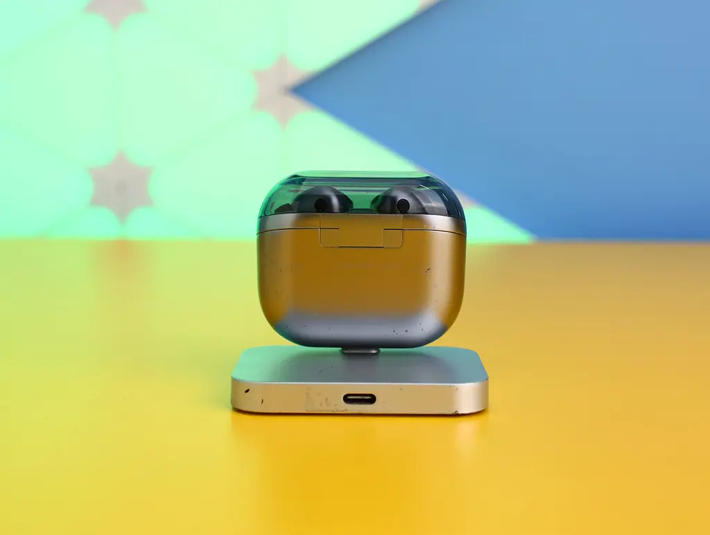 Навушники Samsung Galaxy Buds3 Pro Silver (SM-R630NZAA) Б/В - фото 5