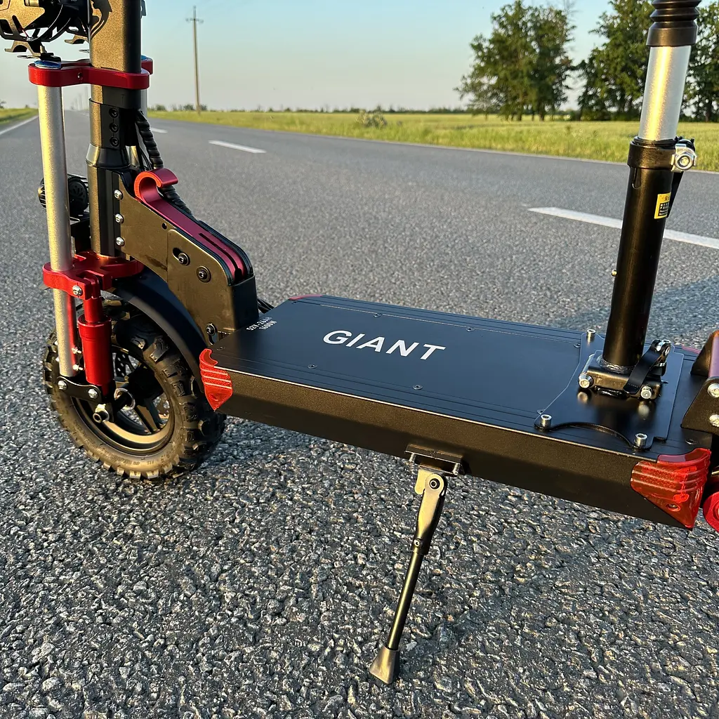 GIANT Outlander M11 Pro 1600W 26Ah 52V з дисплеєм 2025 року (с сиденьем) - фото 8