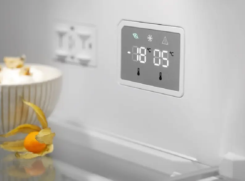 Холодильник Electrolux холодильне відділення 244 л морозильне відділення 94 л А+ NF (RNT7ME34K1) - фото 8