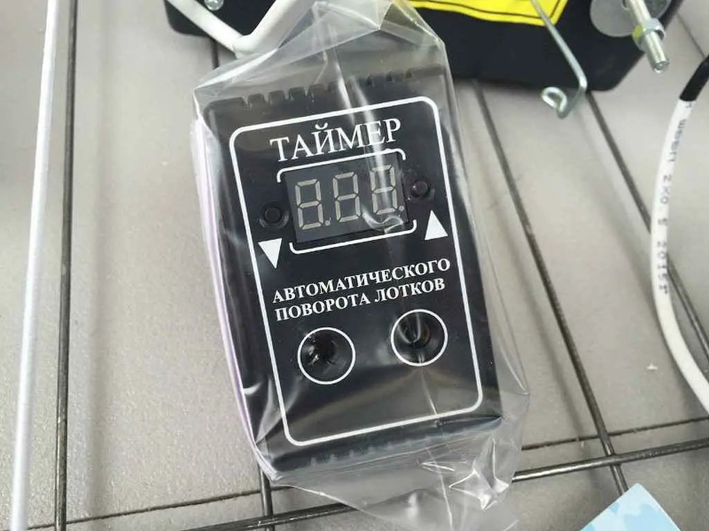 Міні-інкубатор КУРОЧКА РЯБА 80 яєць автомат.переворот/корпус пластик - фото 2