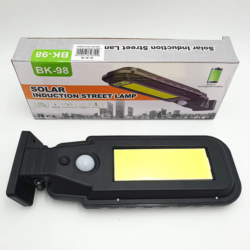 Ліхтар вуличний акумуляторний світильник 2200mA на сонячній батареї LED Solar Street Light BL BK98 COB - фото 6