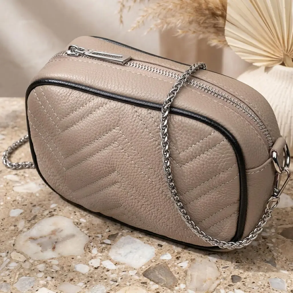 Вечірня жіноча сумка на ланцюжку з натуральної шкіри Vintage 22381 бежева - фото 11