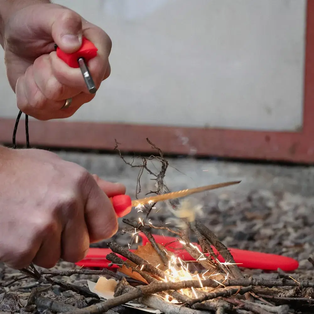 Ніж Morakniv Companion Spark Emergency S Red - фото 5