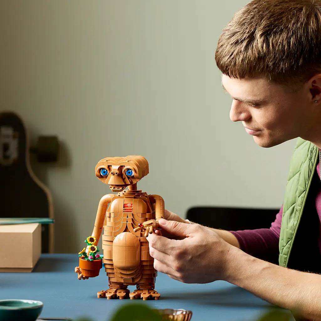 Конструктор LEGO Ideas E.T. the Extra-Terrestrial 1226 ел. (21370) - фото 12