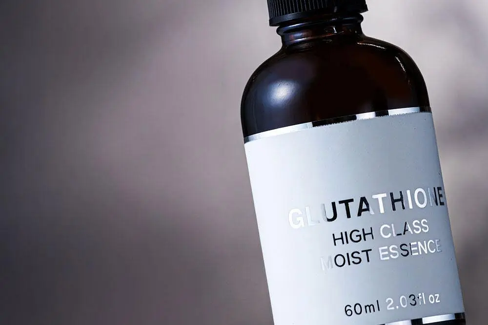 KOR JAPAN Glutathione High Class Moist Essence антивікова сироватка з глутатіоном і нанокерамідами, 60 мл - фото 5