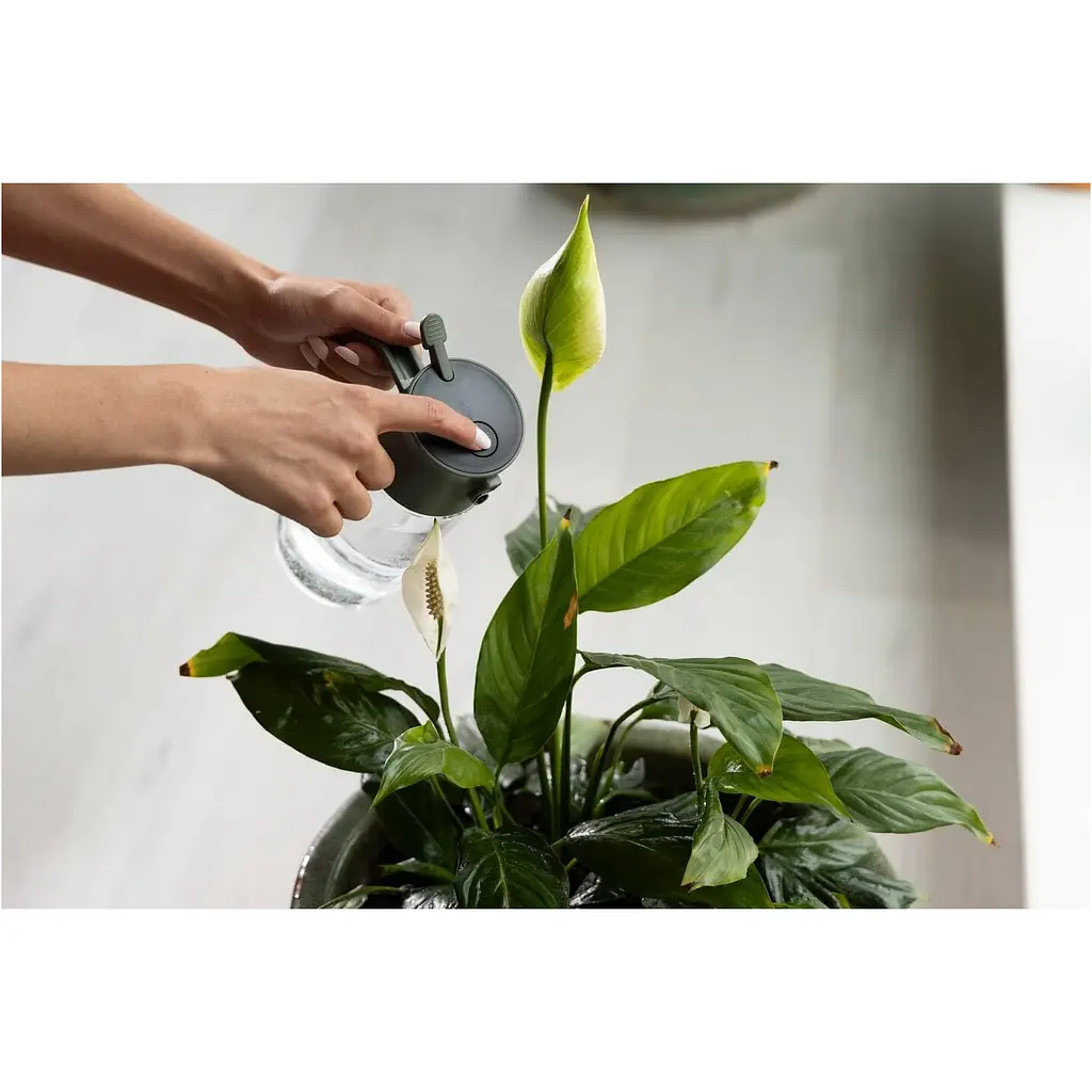 Лійка-обприскувач 2-в-1 Fiskars Plant Care 500 мл (1080774) - фото 4