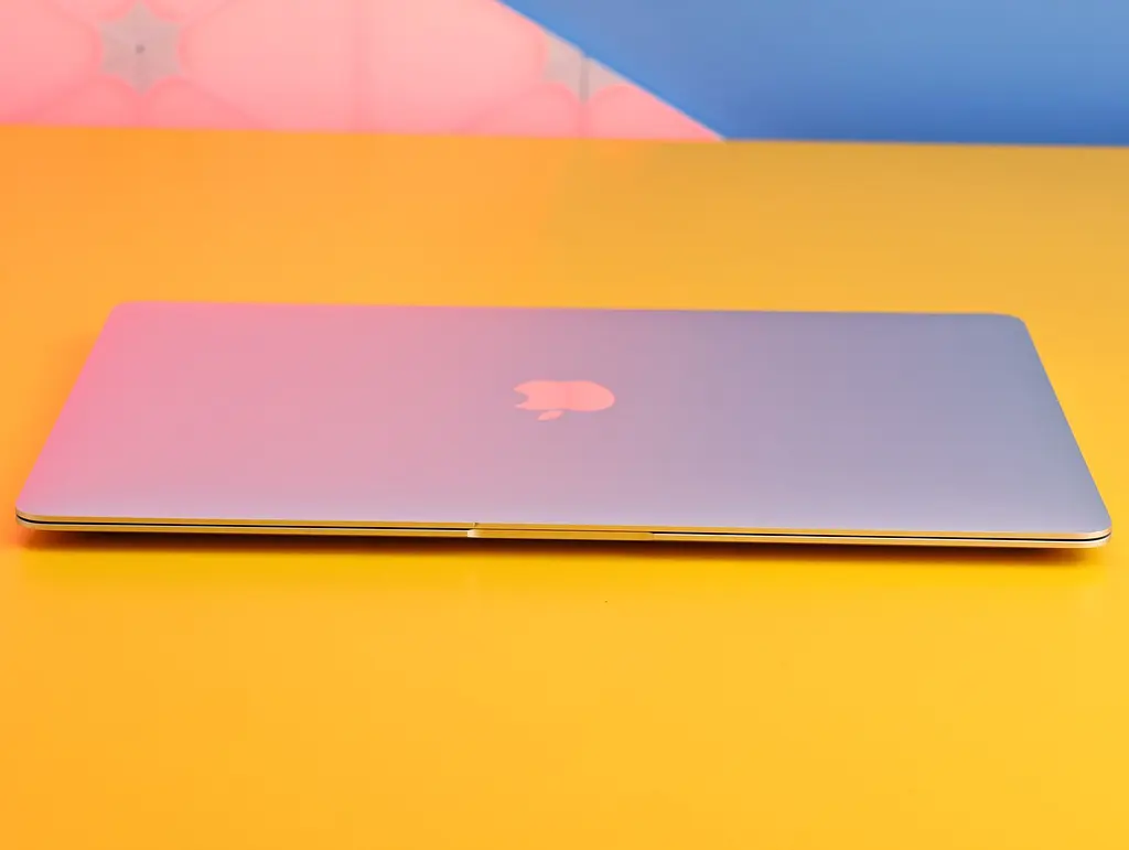 Ноутбук Apple MacBook Air 13` Silver 2020 (MGN93) Б/В - фото 4