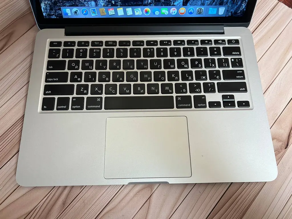 Б/в Ноутбук Apple MacBook Pro 13" 2015 A1502 i5-5257U/16/256 (C02QD3BHFVH6) - фото 2