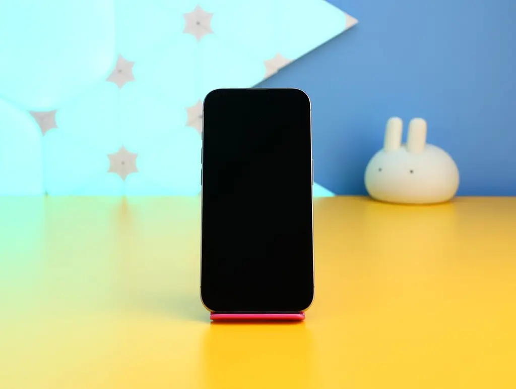 Смартфон Apple iPhone 15 Pro 128GB Natural Titanium (MTUX3) Б/У [176129] - фото 4