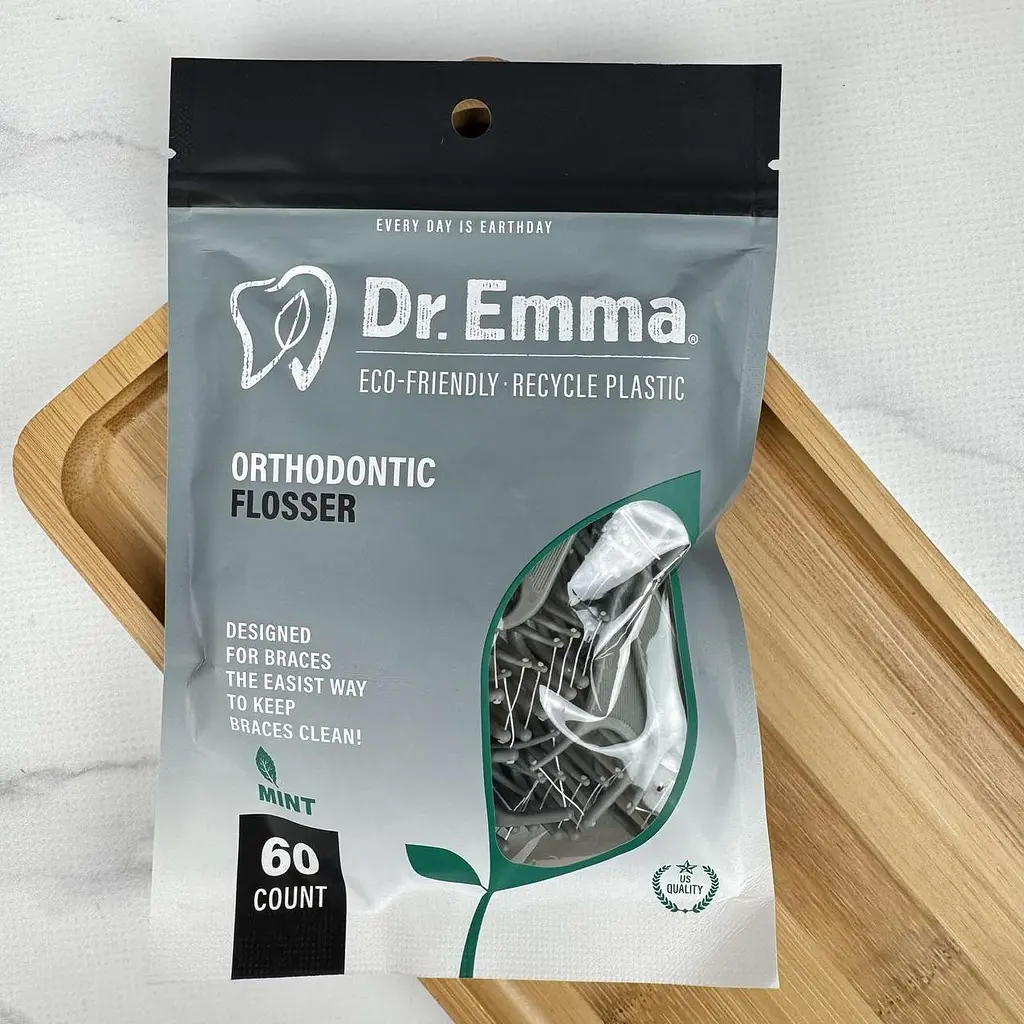 Зубна нитка на тримачі Dr.Emma Orthodontic flosser для брекетів (чорна), 60 шт - фото 3