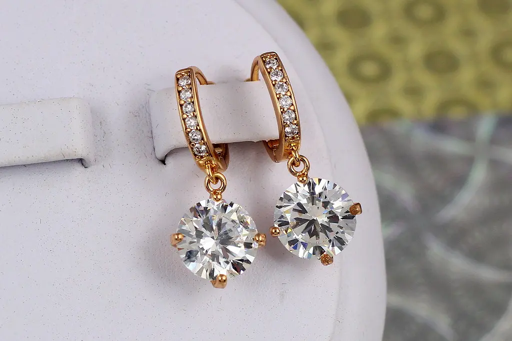 Сережки Xuping Jewelry камінь конус на кільці 2.6 см золотисті - фото 2