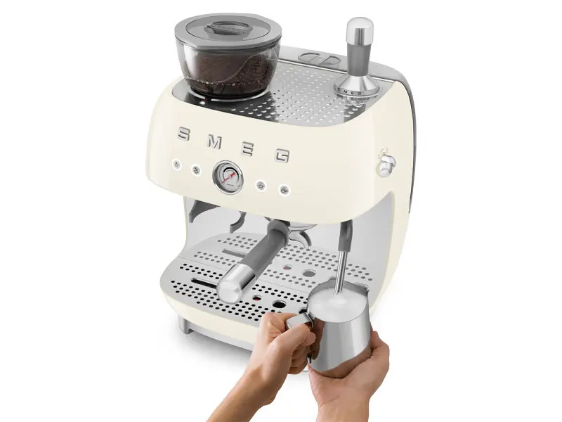 Кавоварка Smeg EGF03CREU - фото 5