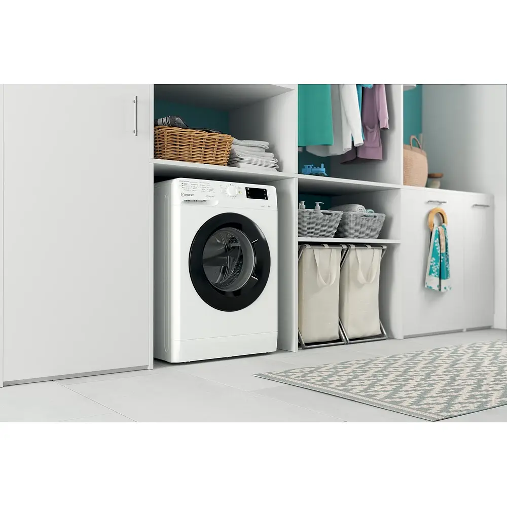 Пральна машина Indesit фронтальна, 6кг, 1000, A+++, 43см, дисплей, чорний люк, білий (OMTWSE61051WKUA) - фото 4