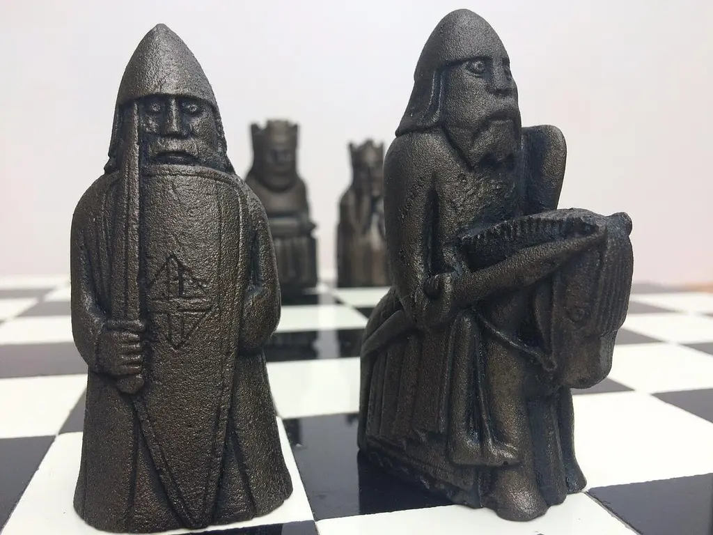 Шаховий набір острова Льюїс/шаховий набір чарівників ефект античної бронзи та олова - фото 2