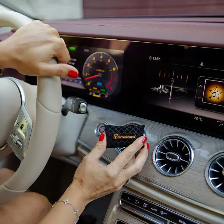 Автомобільне аромасаше Hurricane Gold Premium [104113] - фото 2