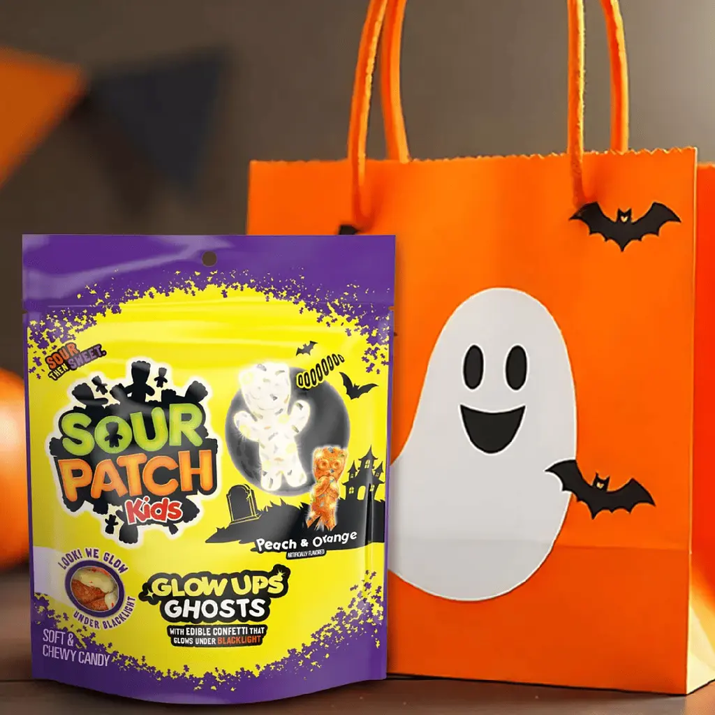 Жувальні цукерки Sour Patch Kids Glow Ups Ghosts Halloween Soft & Chewy Candy 237г - фото 7