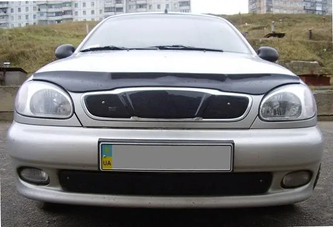 Зимова накладка на радіаторну решітку Daewoo Lanos Глянець Логотип (Voron Glass) - фото 4