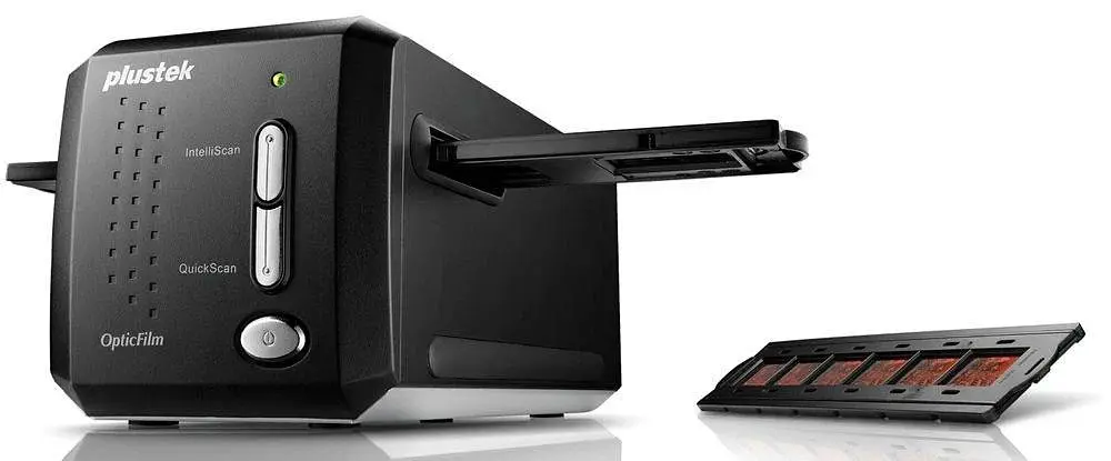 Сканер Plustek OpticFilm 8200i Ai (7200dpi 48bit LED Ai Studio8 плівковий слайд-сканер чорний) - фото 4