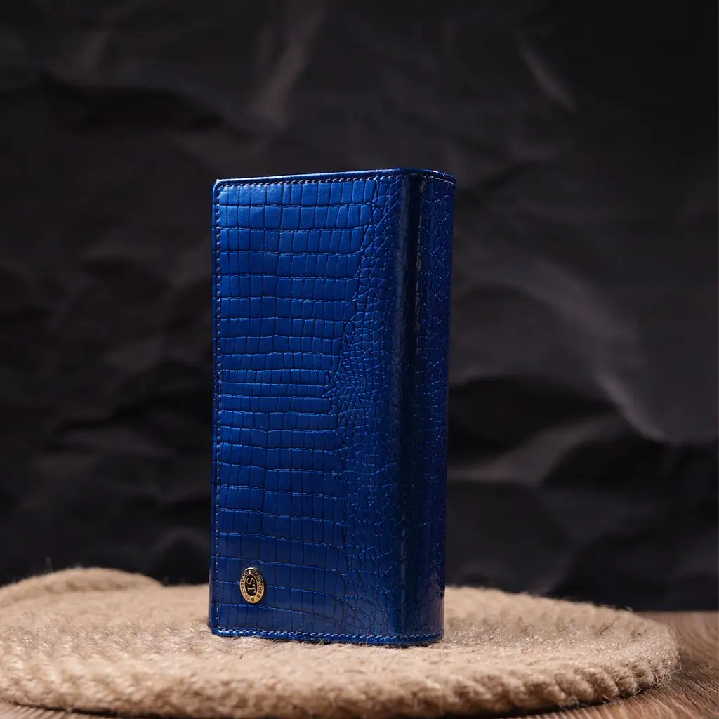 Стильний жіночий гаманець із лакованої шкіри з візитницею ST Leather 19404 синій - фото 9