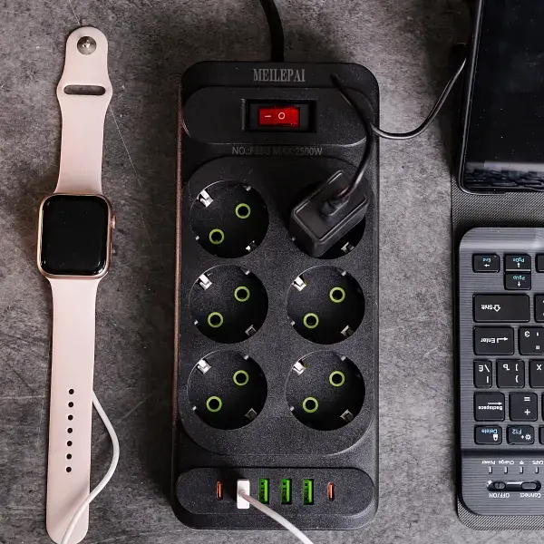 Мережевий фільтр-подовжувач POWER 6 розеток 6 USB 3 метри
 - фото 7