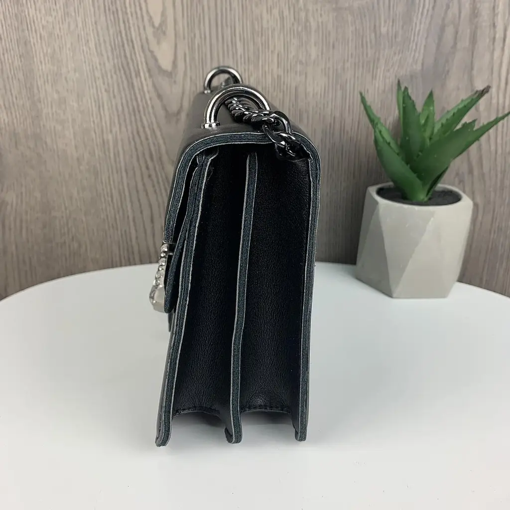 Сумка жіноча через плече кросбоді маленька стильна чорна на ланцюжку (931) - фото 4