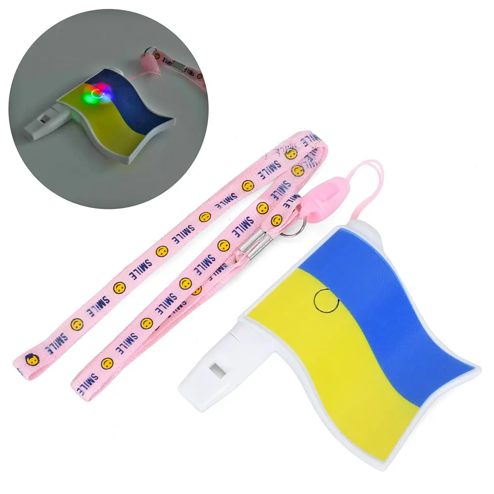Свисток з прапором України (В асортименті)