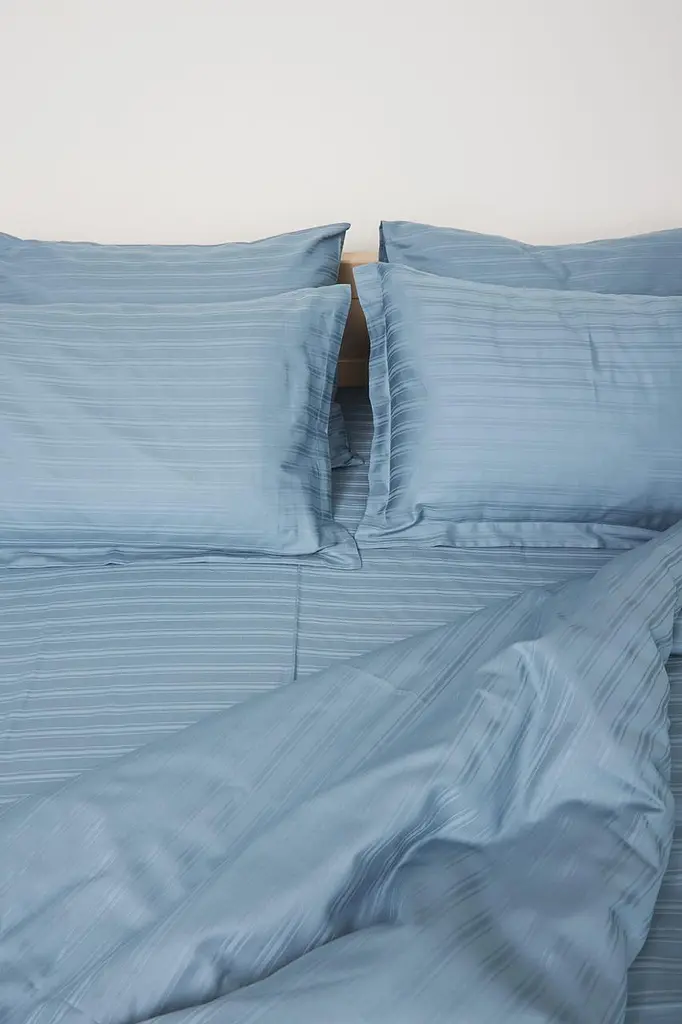 Комплект постельного белья Moon&Star Детский 110x140 см наволочки 2x40x40 см Ultramarine Satin Stripe - фото 5