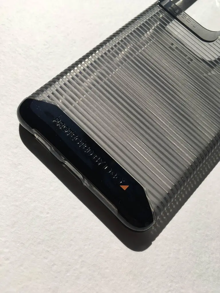 Оригінальний протиударний чохол для Samsung Galaxy S21 Ultra GEAR4 Havana Smoke силіконовий - фото 8