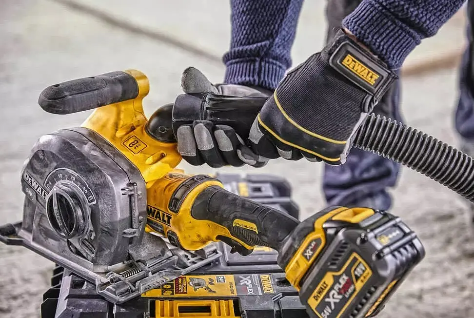 Штроборіз акумуляторний DeWalt з АКБ та ЗП DCG200T2 - фото 10