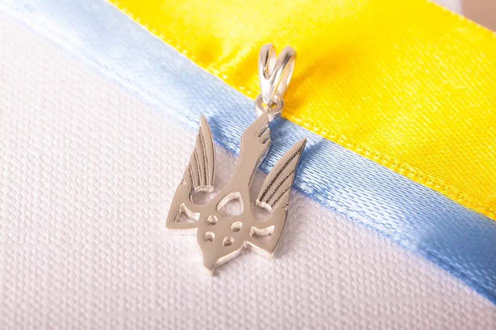 Підвіска герб України з родієвого срібла SP-0003 - фото 3