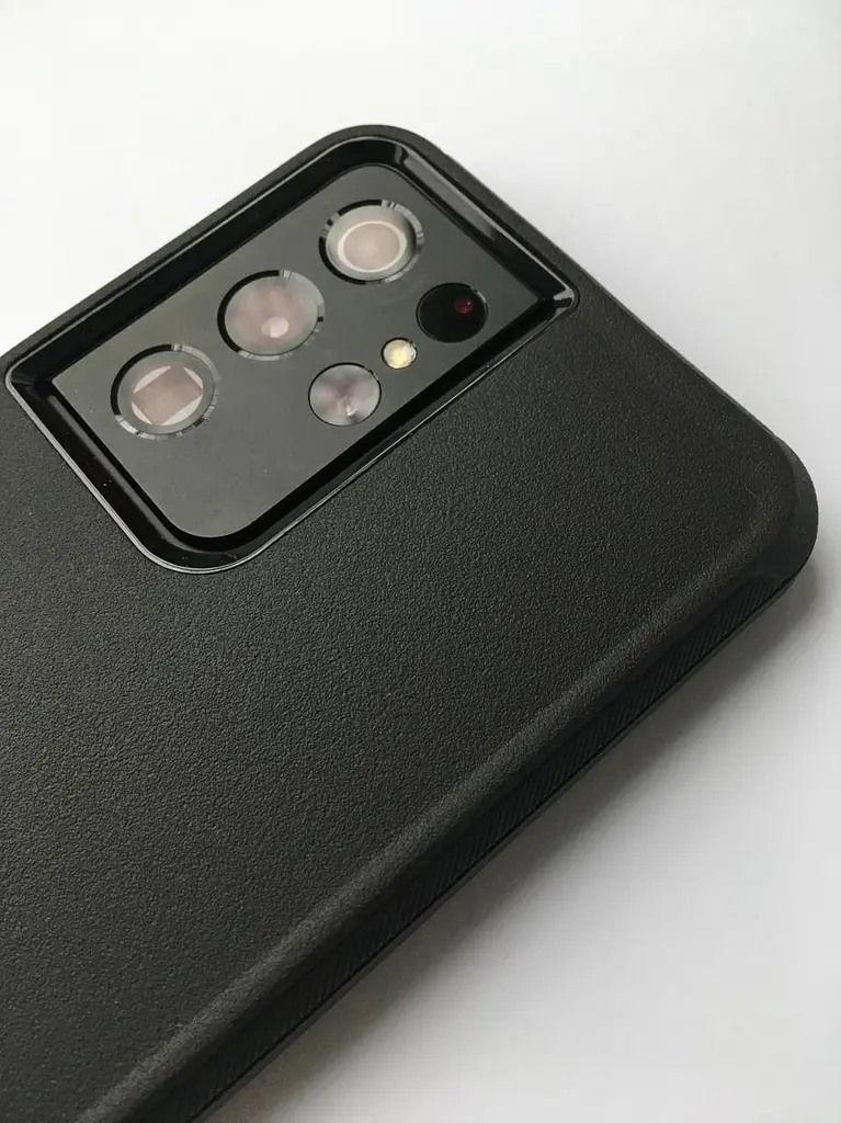 Чохол протиударний із кліпсою-підставкою OtterBox Defender Series 77-81253 для Samsung Galaxy S21 Ultra (6.8") Black - фото 7