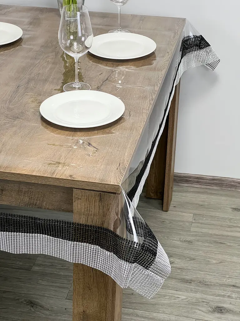 Скатерть силиконовая с черно-серебряной стразовой лентой 310х100 см - фото 9