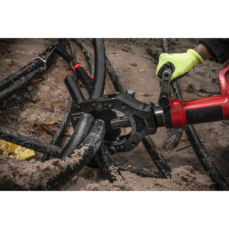 Кабелеріз гідравлічний акумуляторний MILWAUKEE, M18 HCC125-801C (зарядний пристрій M12-18 FC, 1 акумулятор М18 FВ8 8Аг, кейс) - фото 3