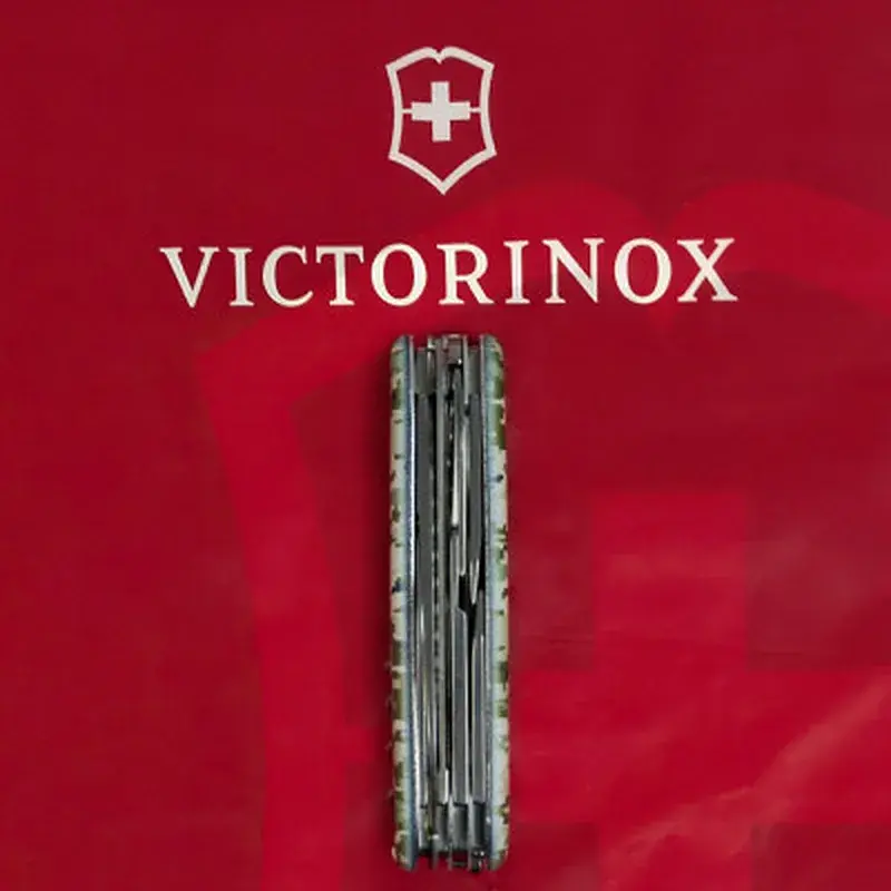 Ніж Victorinox Huntsman Army 91 мм Піксель (1.3713.3_W3940p) - фото 7