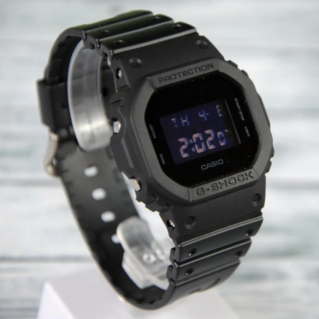 Годинник Casio DW-5600BB-1ER - фото 5